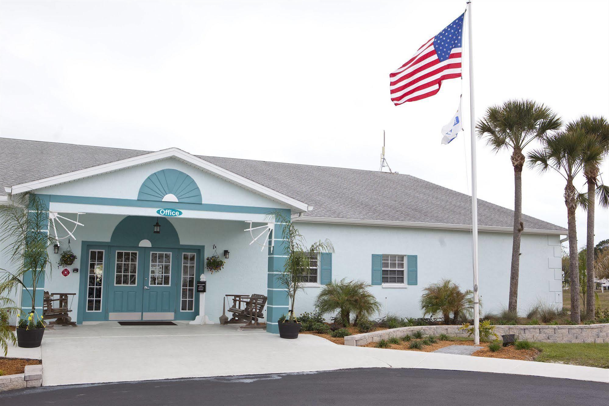 Three Lakes - Rv Resort Hudson Exterior photo