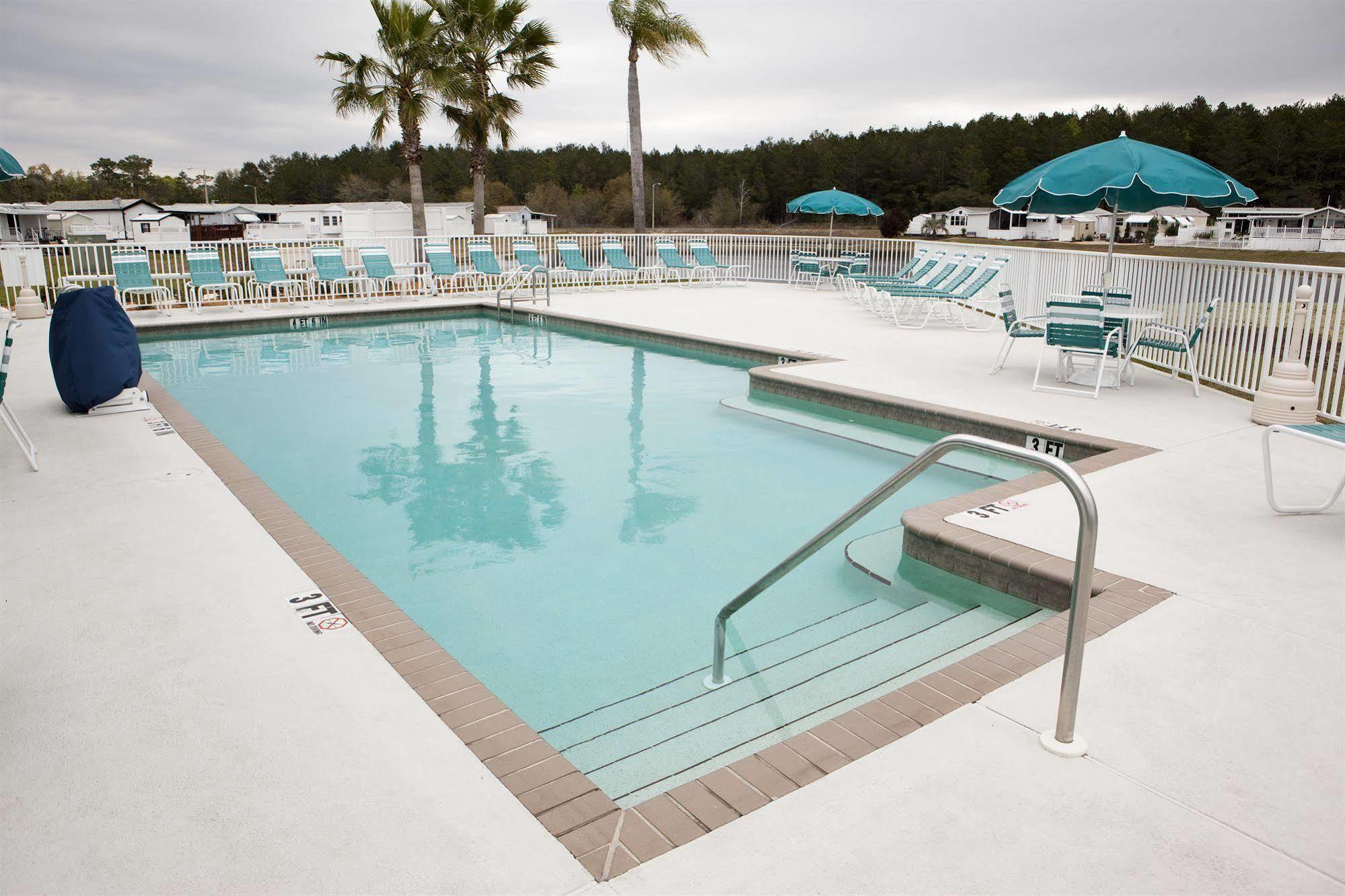 Three Lakes - Rv Resort Hudson Exterior photo